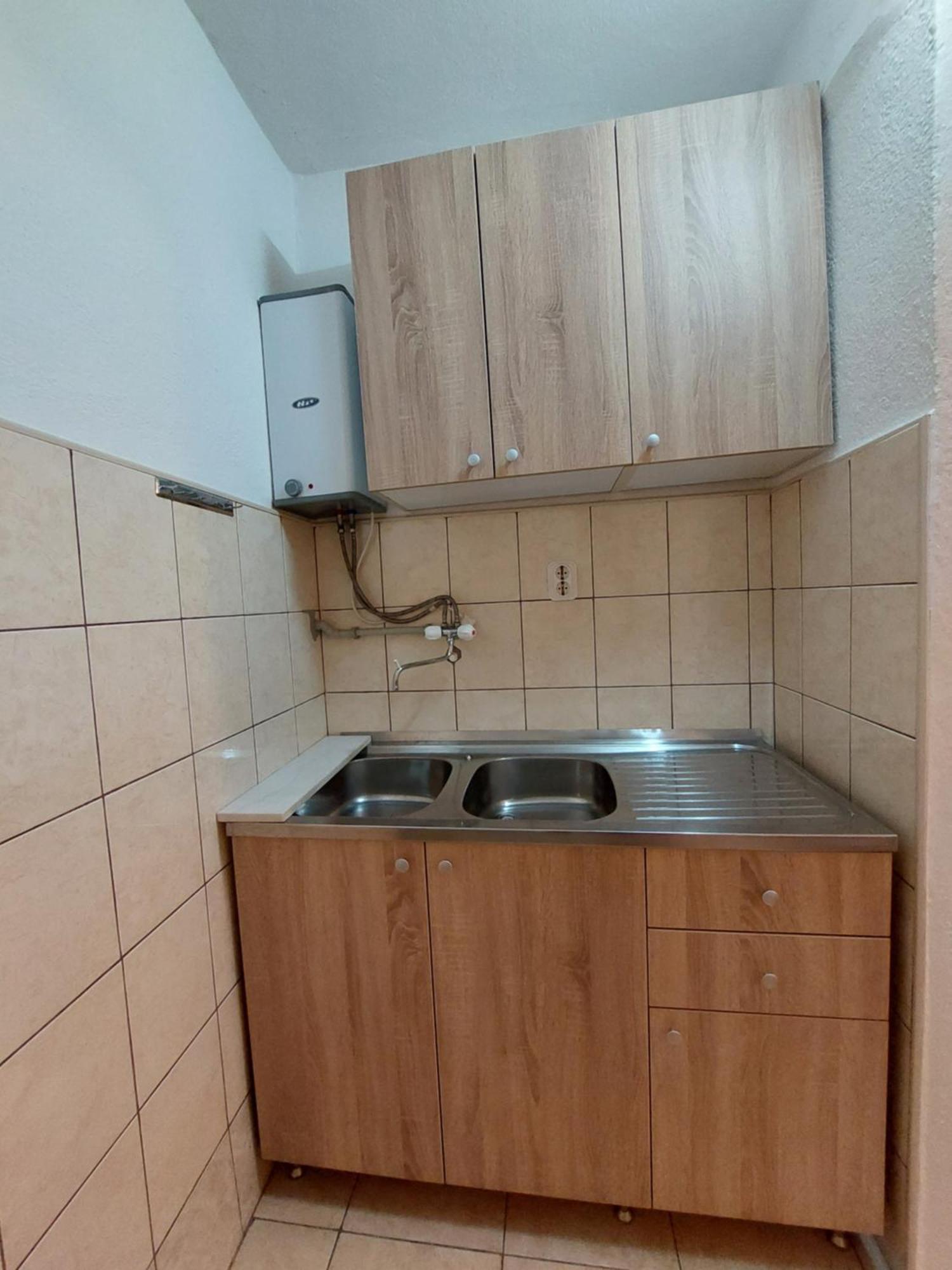 אוהריד Apartments Karamach מראה חיצוני תמונה